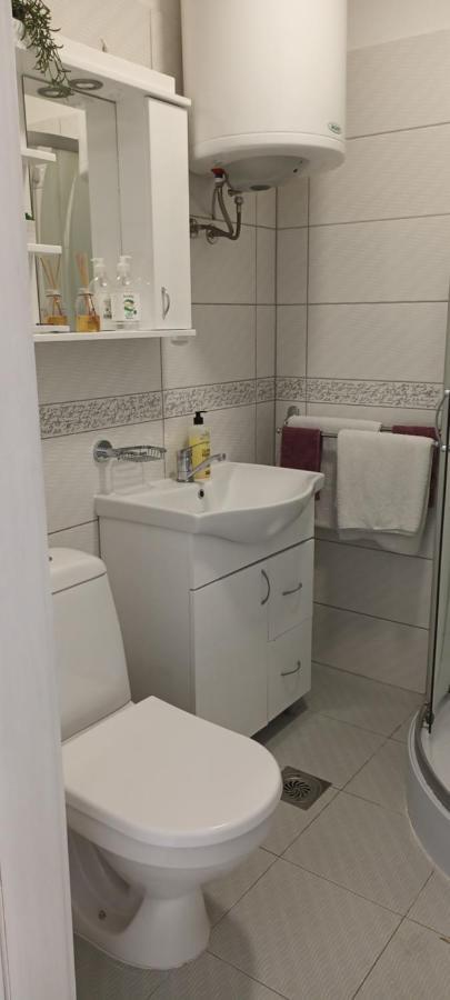 Flora Novi Sad Appartement Buitenkant foto