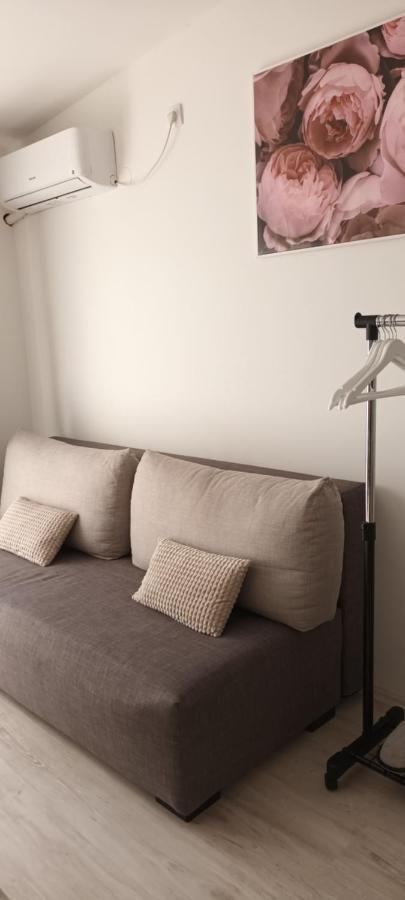 Flora Novi Sad Appartement Buitenkant foto